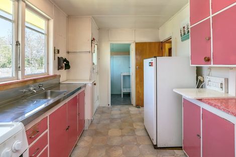 Photo of property in 76 Kuratawhiti Street, Greytown, 5712