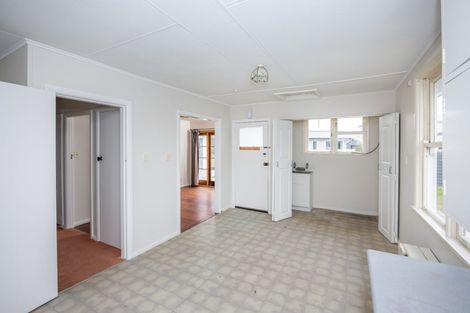 Photo of property in 8 Lee Place, Bader, Hamilton, 3206