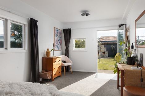 Photo of property in 10 Leon Street, Riverdale, Gisborne, 4010