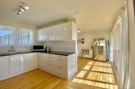 Photo of property in 40 Hamilton Drive, Waiuku, 2123