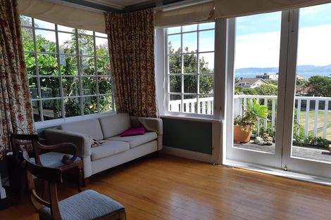 Photo of property in 6 Manuka Terrace, Eastbourne, Lower Hutt, 5013