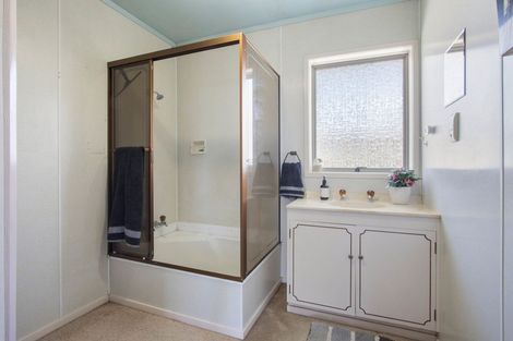 Photo of property in 5 Moana Drive, Tanners Point, Katikati, 3177