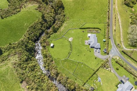 Photo of property in 210 Maude Road, Kaimiro, New Plymouth, 4371