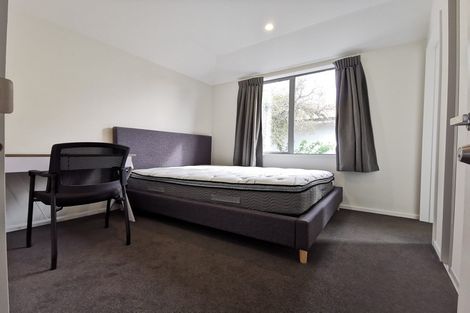 Photo of property in 2/2 Montana Avenue, Ilam, Christchurch, 8041