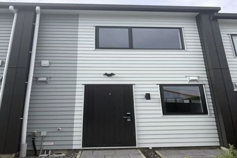 Photo of property in 9/17 Barneys Farm Road, Clendon Park, Auckland, 2103