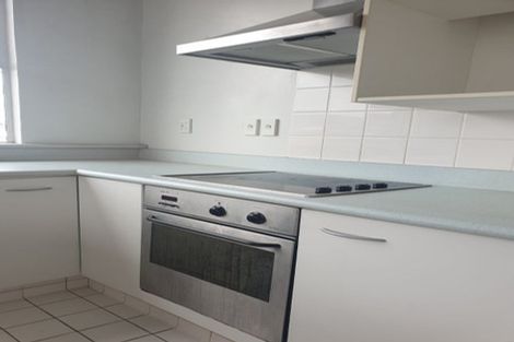 Photo of property in Grandstand Apartments, 11/80 Kent Terrace, Mount Victoria, Wellington, 6011