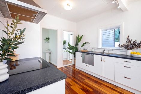 Photo of property in 80 Meeanee Quay, Westshore, Napier, 4110