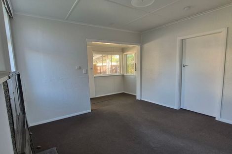 Photo of property in 1 Mckenzie Terrace, Carterton, 5713