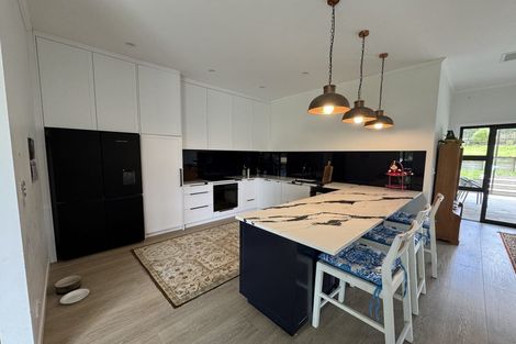 Photo of property in 35 Matua Road, Huapai, Kumeu, 0810