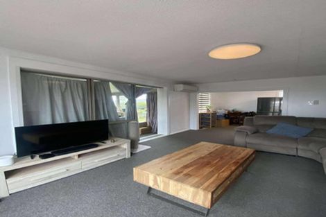 Photo of property in 2 Grosvenor Street, Redwood, Christchurch, 8051