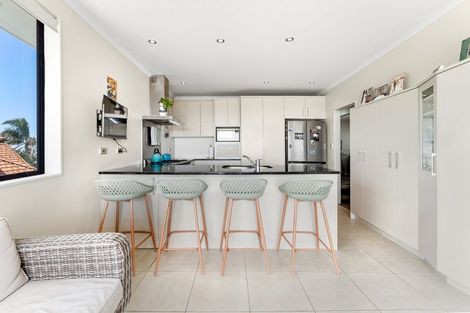 Photo of property in 107 Alec Craig Way, Gulf Harbour, Whangaparaoa, 0930