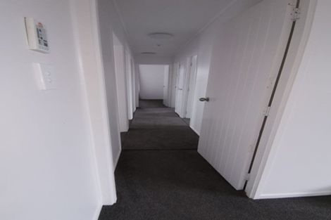 Photo of property in 2/43 Taitimu Drive, Weymouth, Auckland, 2103