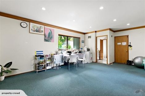 Photo of property in 124 Stapleford Crescent, Browns Bay, Auckland, 0630