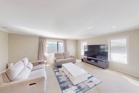 Photo of property in 3 Mahi Grove, Maewa, Feilding, 4702