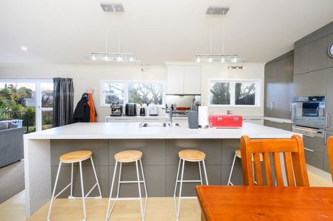 Photo of property in 12 Kent Crescent, Awapuni, Palmerston North, 4412