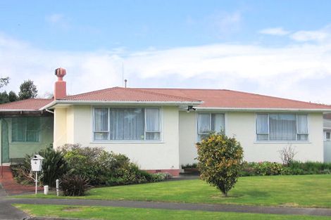 Photo of property in 4 Croxley Place, Terrace End, Palmerston North, 4410