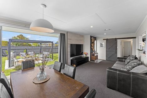 Photo of property in 1 Sutherland Crescent, Westbrook, Palmerston North, 4412
