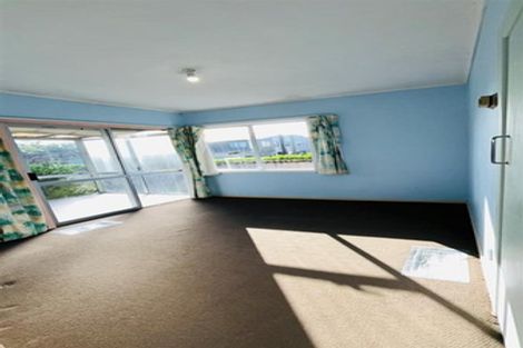 Photo of property in 29 Vodanovich Road, Te Atatu South, Auckland, 0610