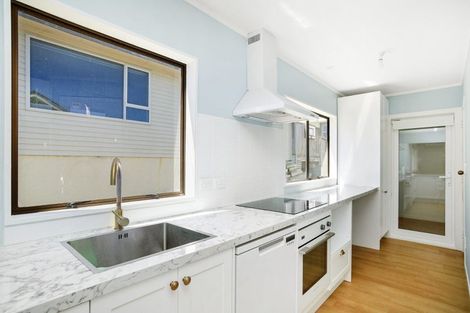 Photo of property in 6a Beach Road, Titahi Bay, Porirua, 5022