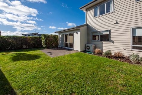 Photo of property in 8 Sedgley Grove, Churton Park, Wellington, 6037