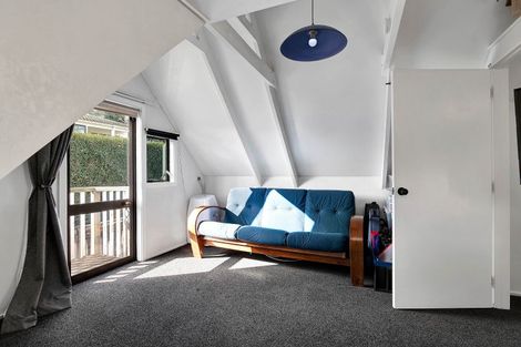 Photo of property in 92 Heta Road, Highlands Park, New Plymouth, 4312