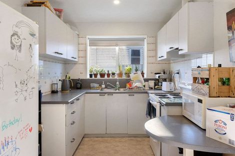 Photo of property in 2 Tara Street, Riccarton, Christchurch, 8041