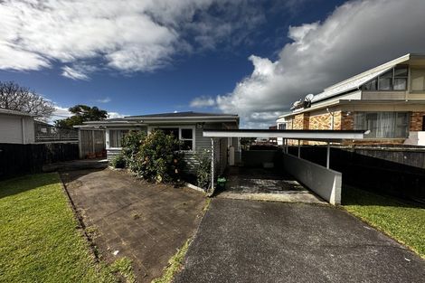 Photo of property in 93 Sylvan Avenue, Northcote, Auckland, 0627
