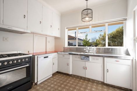 Photo of property in 16 Avon Terrace, The Wood, Nelson, 7010