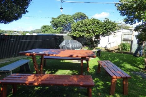 Photo of property in 59 Young Street, New Plymouth, 4310