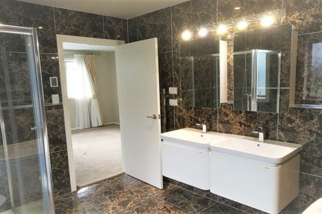 Photo of property in 27 Momona Road, Greenlane, Auckland, 1051