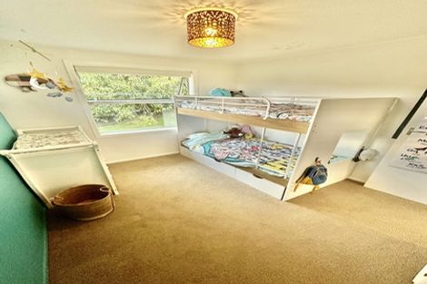 Photo of property in 1 Arahia Street, Northcote, Auckland, 0627