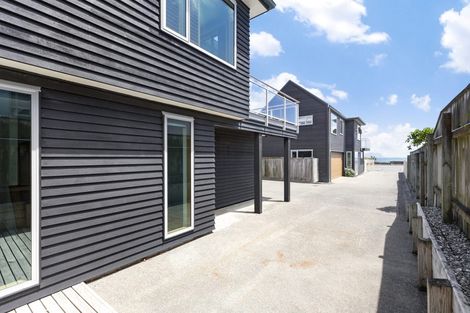 Photo of property in 6a Sunset Parade, Plimmerton, Porirua, 5026