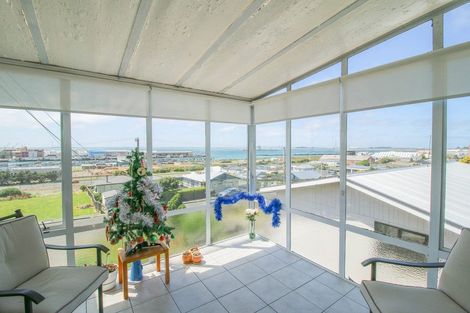 Photo of property in 196 Barrow Street, Bluff, 9814