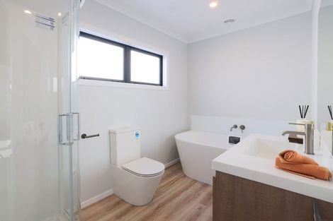 Photo of property in 8/1 Helvetia Grove, Naenae, Lower Hutt, 5011