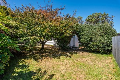 Photo of property in 30 Anthony Grove, Paraparaumu Beach, Paraparaumu, 5032