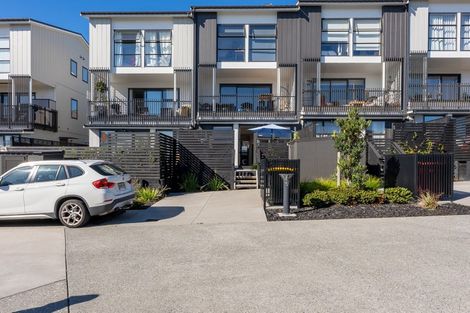 Photo of property in 7 Whiri Lane, Hobsonville, Auckland, 0616