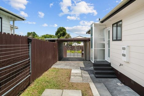 Photo of property in 1/47 Taitimu Drive, Weymouth, Auckland, 2103