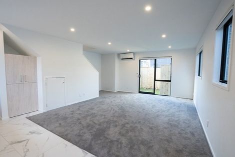 Photo of property in 1/27 Waiwhetu Road, Waiwhetu, Lower Hutt, 5010