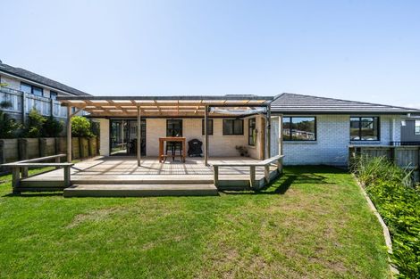 Photo of property in 8 Topsail Way, Whitby, Porirua, 5024