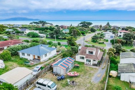 Photo of property in 56 Dixie Street, Te Horo Beach, Otaki, 5581
