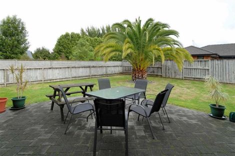 Photo of property in 16 Malbec Place, Rototuna, Hamilton, 3210