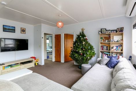 Photo of property in 48b Pitcairn Street, Oakura, 4314