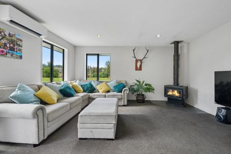 Photo of property in 166 Swamp Road, Loburn, Rangiora, 7472