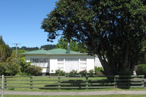 Photo of property in 27 Iranui Road, Inner Kaiti, Gisborne, 4010
