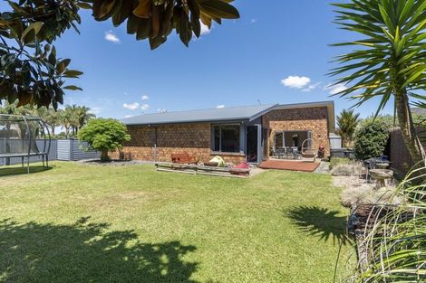 Photo of property in 1 San Clemento Way, Rototuna, Hamilton, 3210