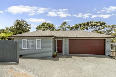 Photo of property in 40h Konini Road, Titirangi, Auckland, 0604