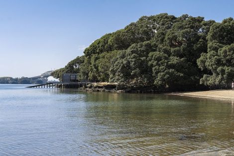 Photo of property in 213 Jervois Road, Herne Bay, Auckland, 1011