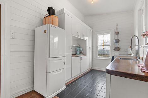 Photo of property in 52 Bourke Street, Palmerston North, 4410