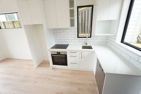 Photo of property in 3/22 Takapu Street, Henderson, Auckland, 0612