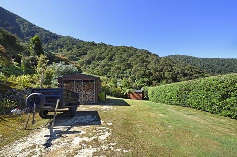 Photo of property in 16 Worlds End Road, Tennyson Inlet, Rai Valley, 7195